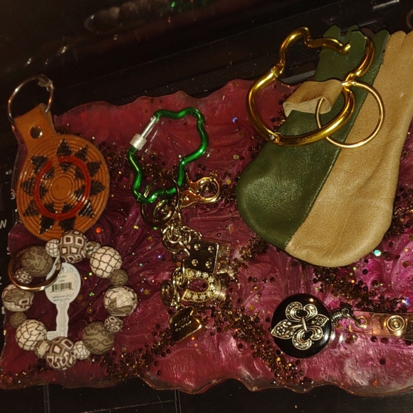 Purse fobs/keychain lot - Picture 1 of 3